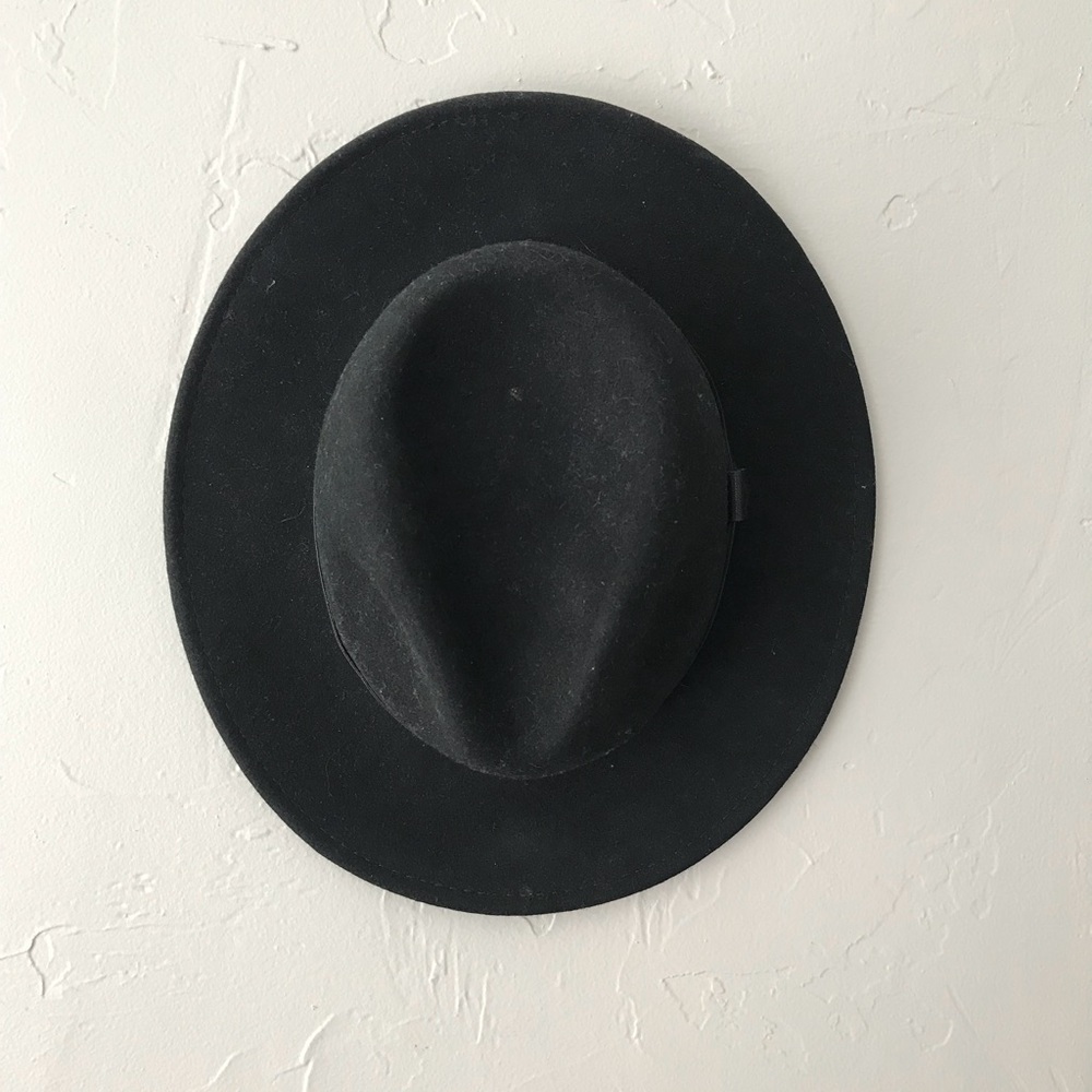 Black Brim Hat